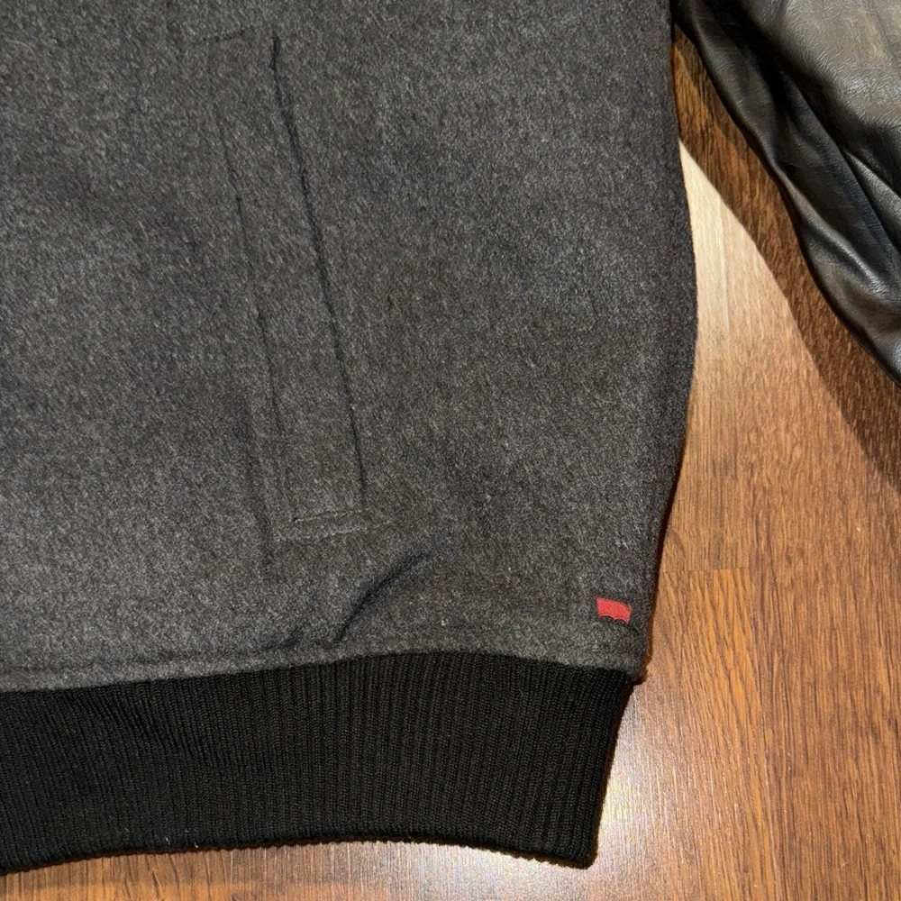 NWOT Men's Levi’s Bomber Jacket